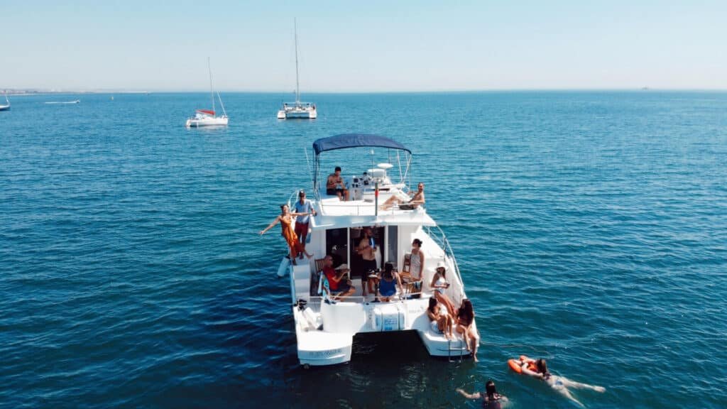 Laughter and joy in a boat tour on the Tagus River