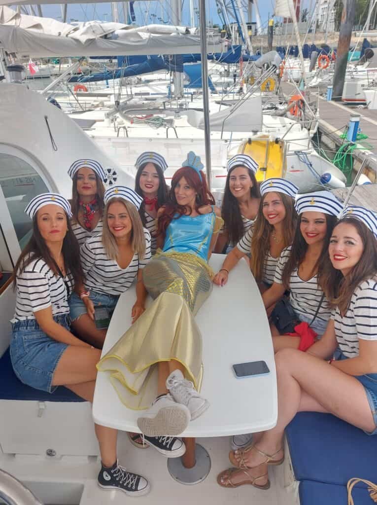 Uma sereia e oito marinheiras