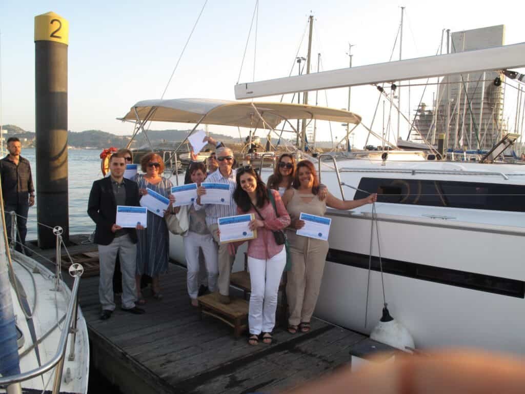 Convidados com o diploma desta experiência no Tejo