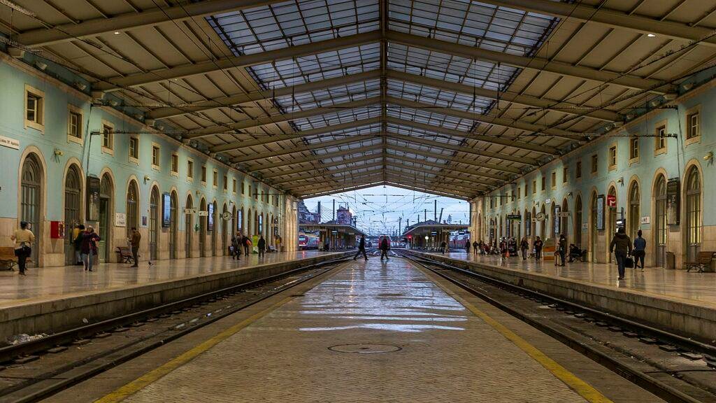 A gare da estação estação possui 117 metros de comprimento