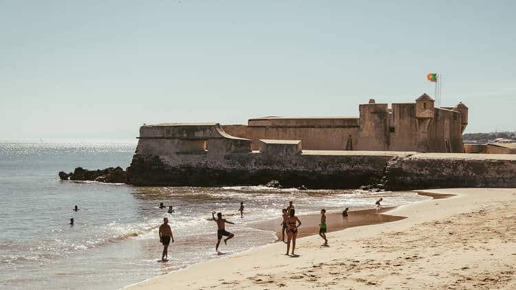 Fort of São Bruno located next to the beach