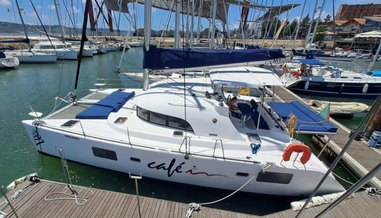 Catamaran at Santo Amaro Recreation Dock