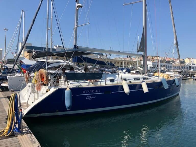 Oceanis 473 at the Espanhol Marina, in Lisbon