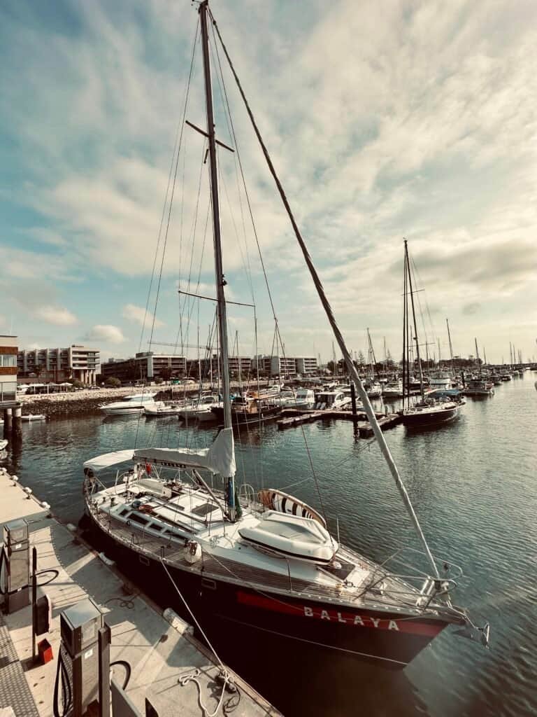 The Balaya sailboat took part in the Portuguese Netflix series "Rabo de Peixe".