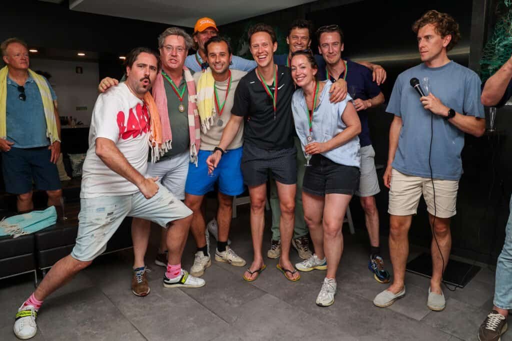 Foto de los ganadores del 2º puesto de la regata