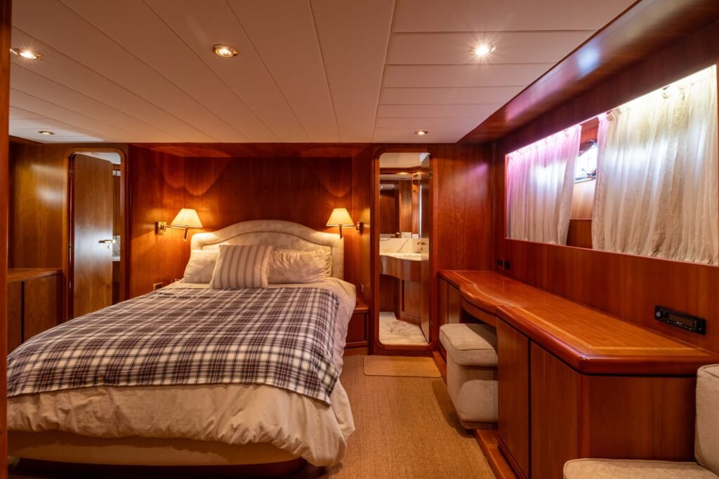 A luxurious retreat in the heart of the yacht