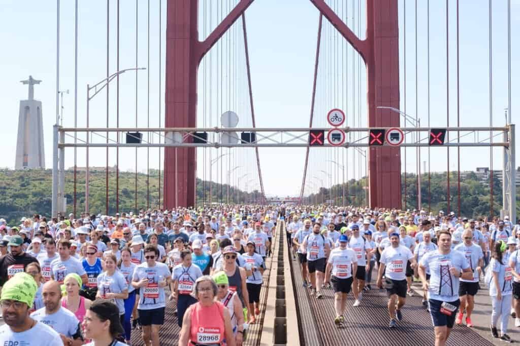 Lisbon Half Marathon closes 25 de Abril Bridge 