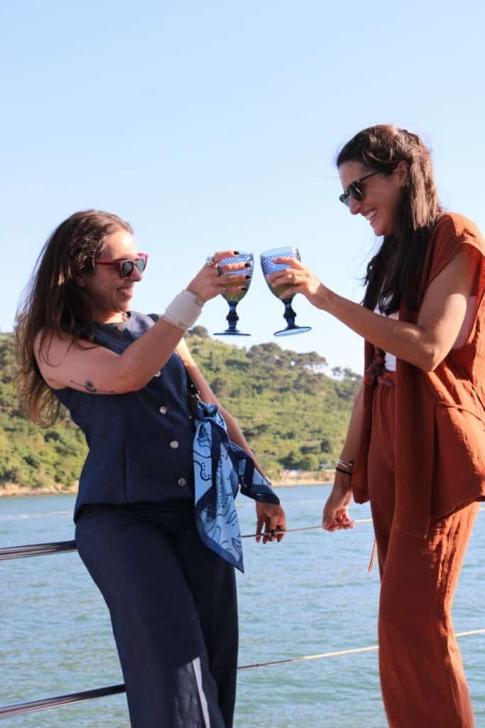 Celebrations with friends on board the Oceanis 58