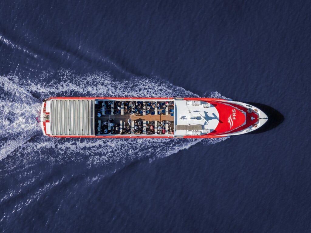 Aerial view (zenithal view) of the Hanseblick underway, showing the generous dimensions of this vessel, which can accommodate 160 passengers plus crew