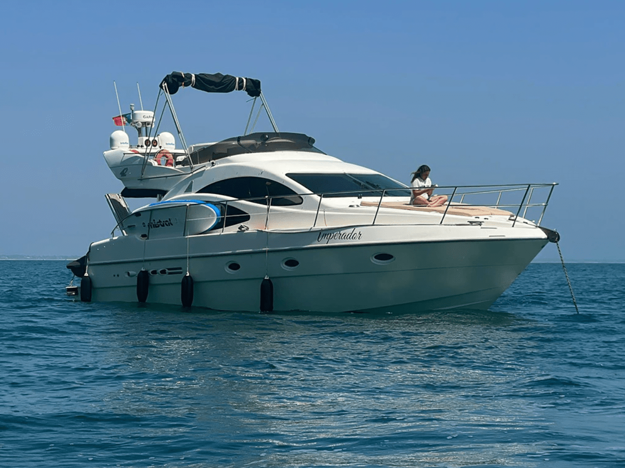 Azimut 42 Imperador luxury yacht anchored off the coast of Sesimbra and Tróia
