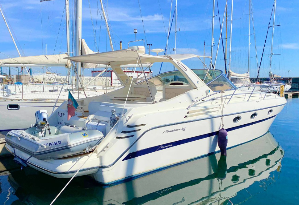 Katerina Cranch is docked at the Cascais Marina for private boat tours